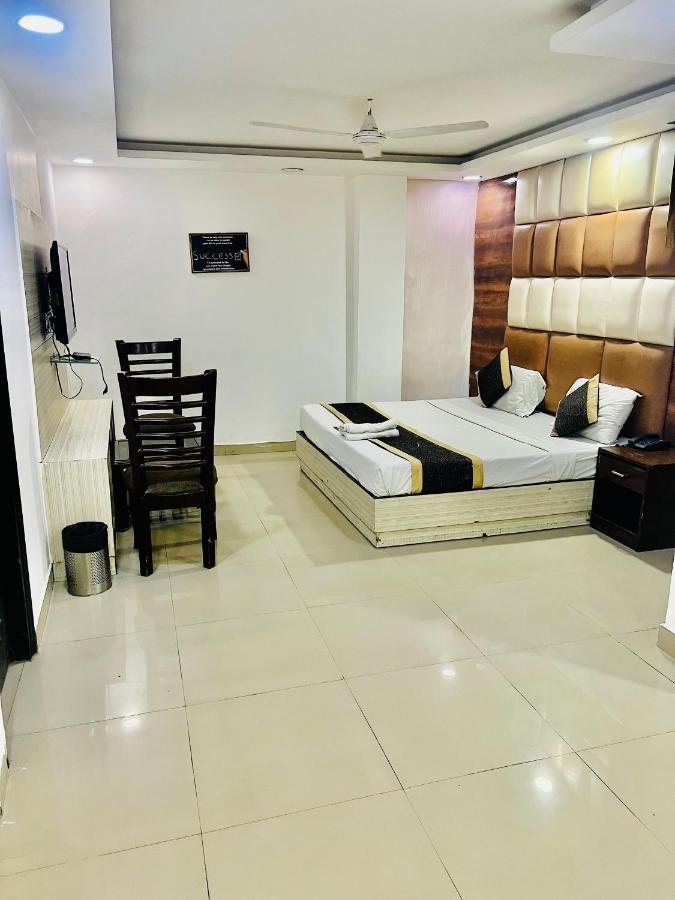 Hotel Asian Plaza Delhi Airport New Delhi Ngoại thất bức ảnh