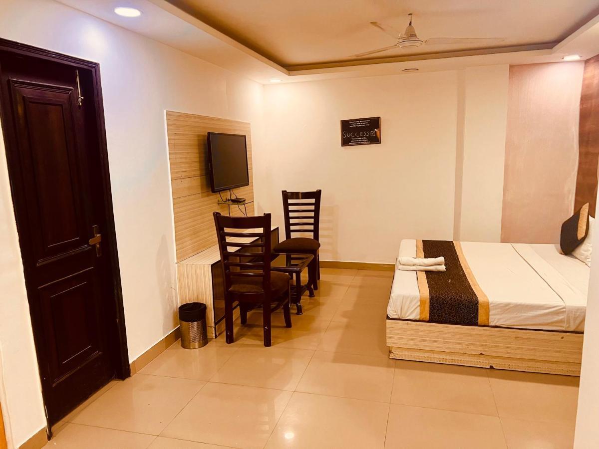 Hotel Asian Plaza Delhi Airport New Delhi Ngoại thất bức ảnh